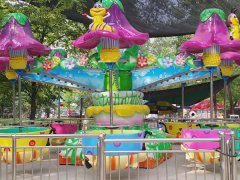 選擇戶外無動(dòng)力游樂設(shè)備應(yīng)注意什么